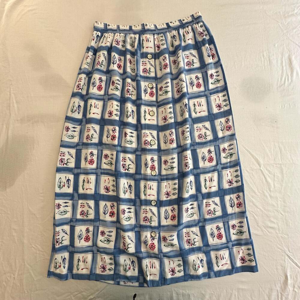 Lauren Rogers Petite Floral cottagecore Checkered Button-Front Midi Skirt